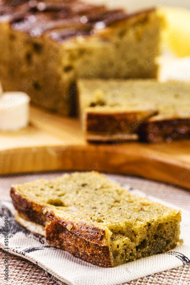 homemade vegan banana bread slice, Brazilian healthy dessert recipe homemade vegan banana bread slice, Brazilian healthy dessert recipe
