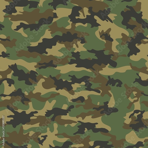 Military camouflage vector pattern, seamless army print, disguise. Green modern camouflage on textiles. 