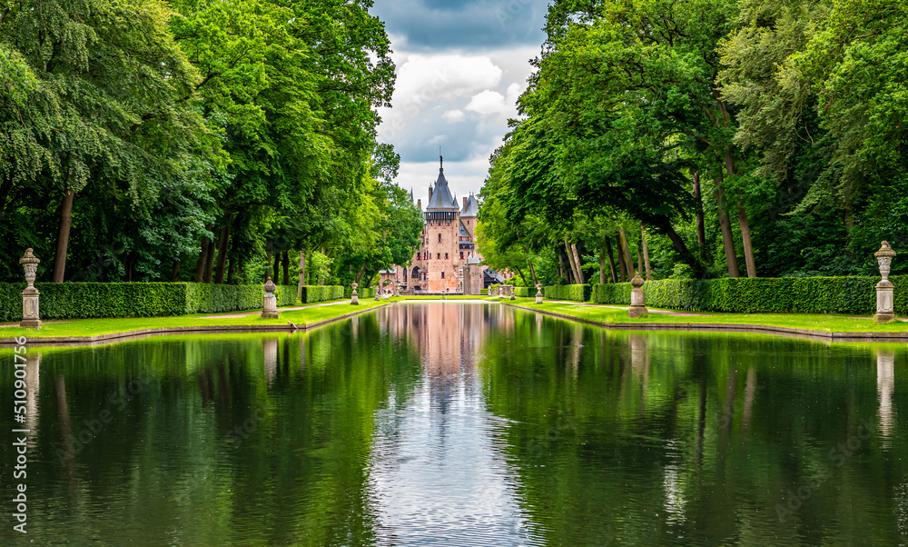 Beautiful pond with reflection of castle and trees, the Netherlands. Beautiful pond with reflection of castle and trees, the Netherlands.