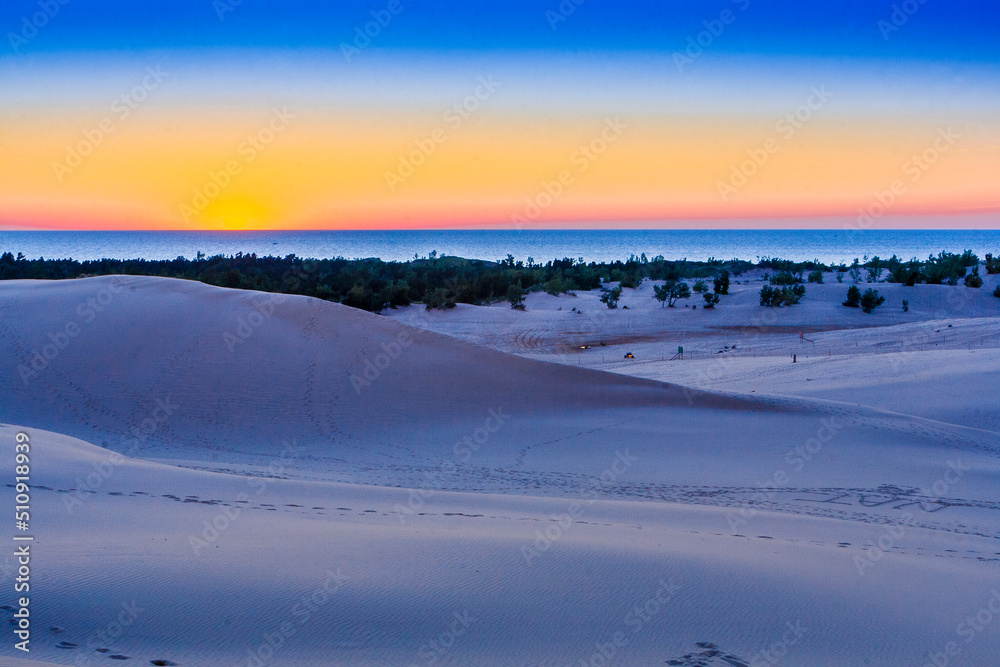 Naklejka premium Sunset at Silver Lake Sand Dunes, Michigan