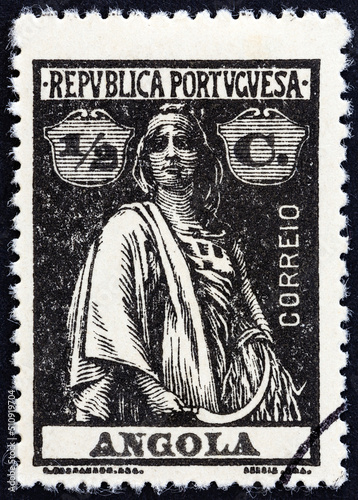 Ceres, ancient Roman goddess of agriculture (Angola 1914)