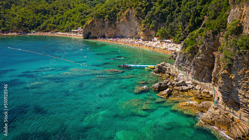 Beach full of tourists in B...