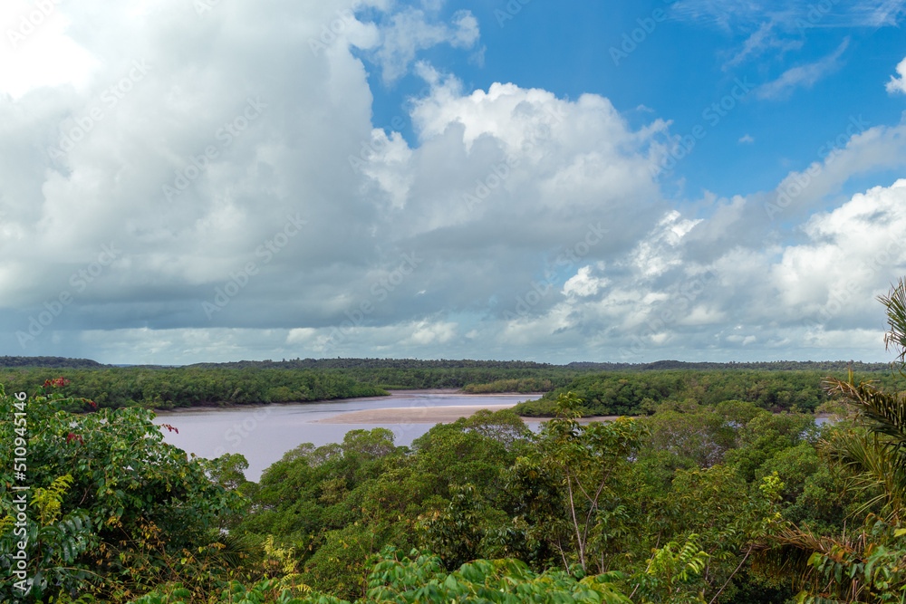 Obraz premium Vista do mar na cidade de Guimarães, Maranhão - Brasil