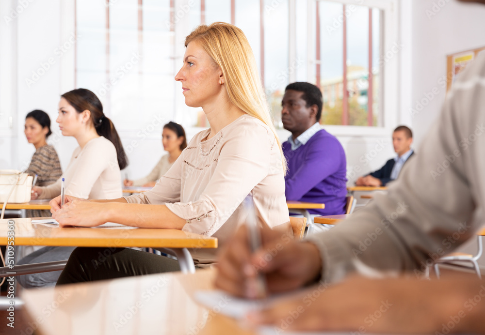 University students in advanced training courses in the auditorium