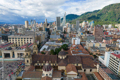 Paisaje urbano del centro de la ciudad de Bogotà, capital de Colombia, pais lationamericano.