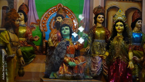 statue of raama and sita mata in janakpur temple