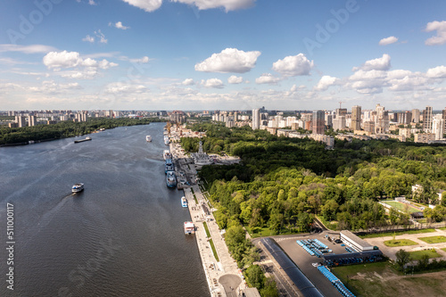 Panoramic drone views of city blocks, recreation parks and the Moscow embankment © константин константи