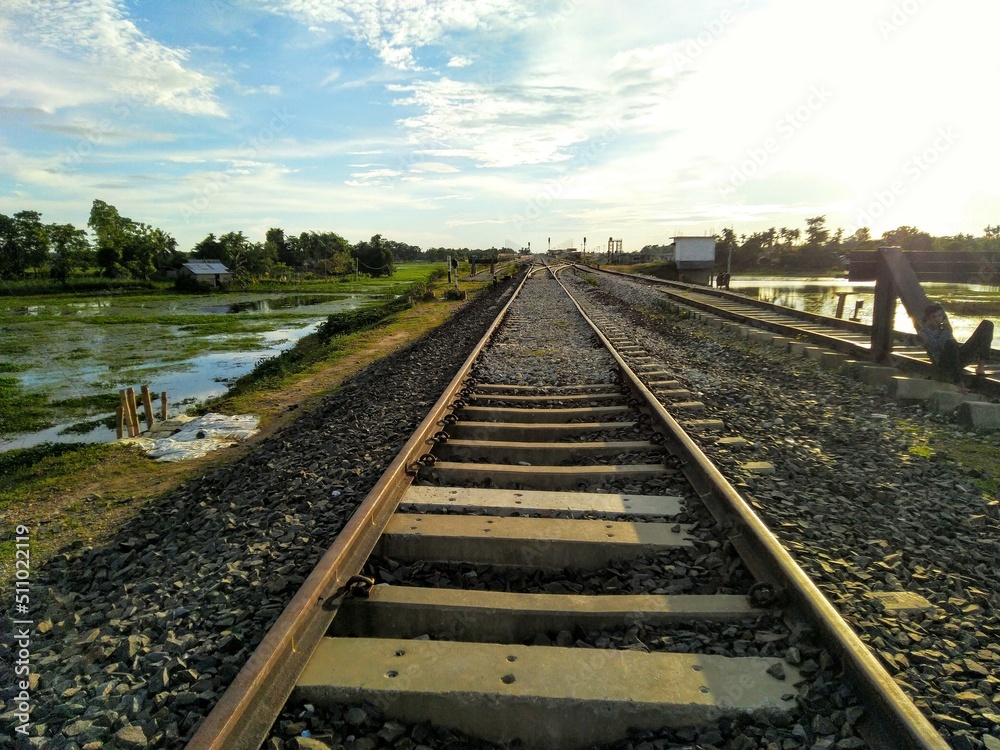 Fototapeta premium railway tracks in the countryside