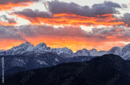 Majestic sunset in the mountains © gljivec