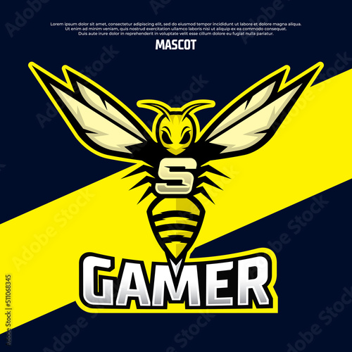 Bee mascot letter S logo design template, wasp icon vector, buzz logo, sting icon, bee logo gamer