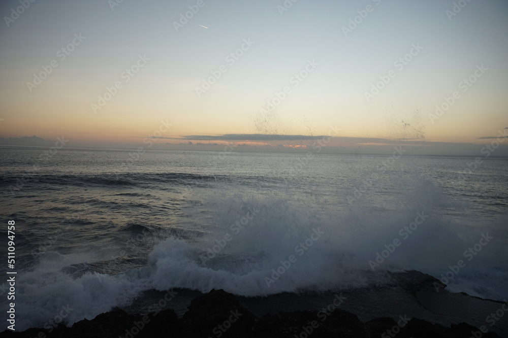 Fototapeta premium ATARDECER PLAYA