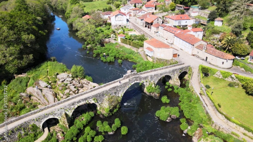 Ponte Maceiras sobre el río Tambre
