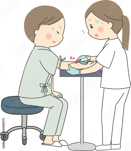 採血で失敗してしまう女性看護師