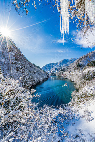 冬の庄川峡