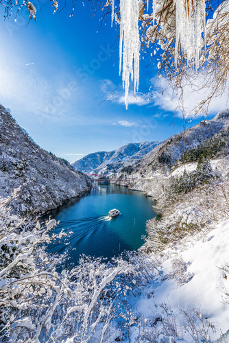 冬の庄川峡
