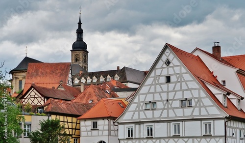 Bamberg, Altstadthäuser mit Kirchturm St. Jakob