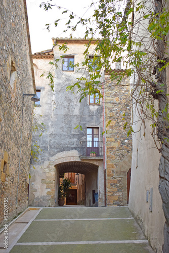 Calles de Cruilles, Girona Cataluña España
 photo