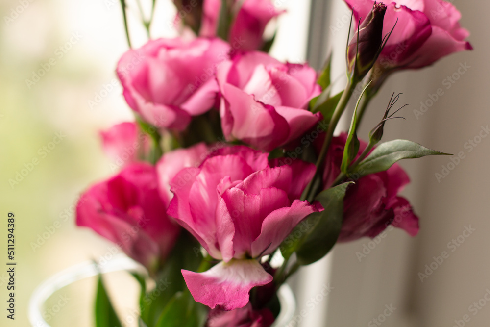beauty bouquet in vase, pink eustoma