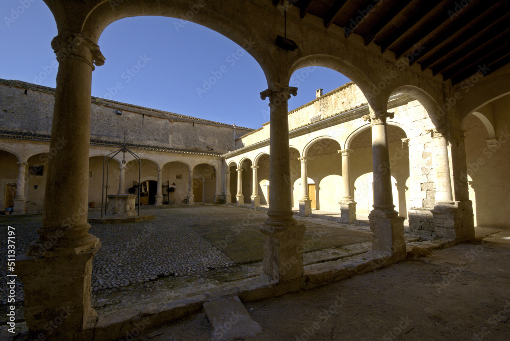 Convento de los Mínimos(s.XVII),claustro de estilo barroco. Sineu. Comarca de Es Pla. Mallorca. Baleares.España.