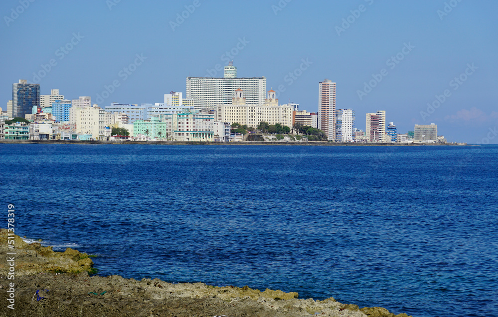 Fototapeta premium skyline of havana at the malecon