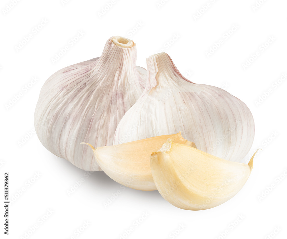 Obraz premium garlic with yellow cloves isolated on white. the entire image in sharpness.