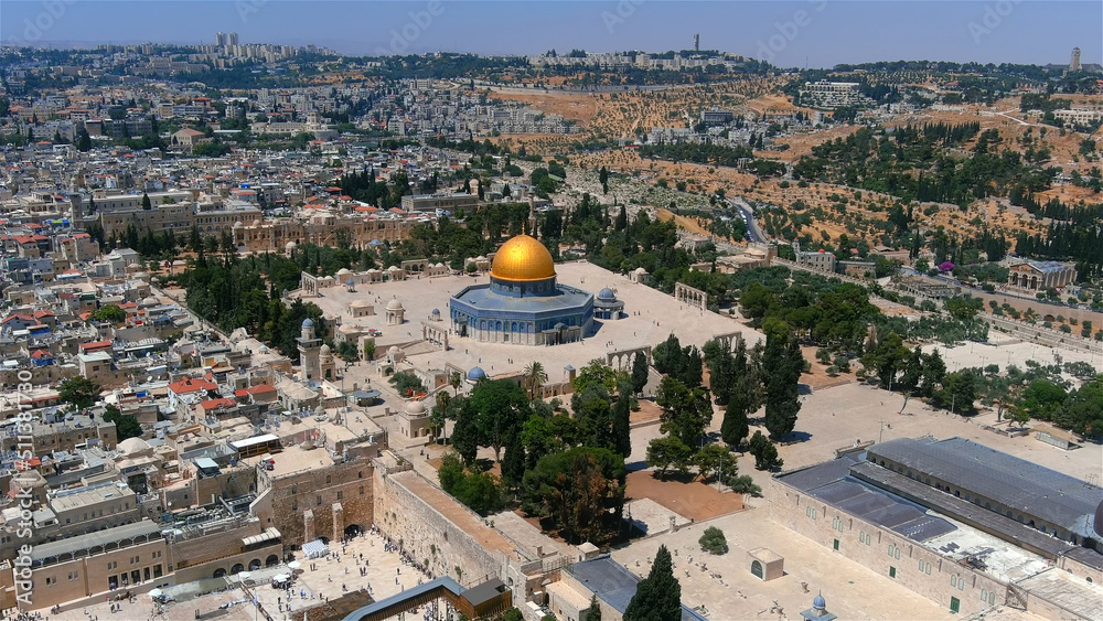 Western wall and al Aqsa mosque, aerial,israel
Drone and unique shot from Jerusalem in summer of 2022, the Kotel and al Aqsa mosque, israel
