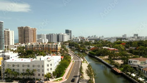 Wallpaper Mural Aerial video Indian Creek Miami Beach 4k Torontodigital.ca