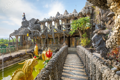 Obraz na płótnie Stone Temple in Tianliao,Kaohsiung,Taiwan. The temple is covered in stones and shells from floor to ceiling. w salonie