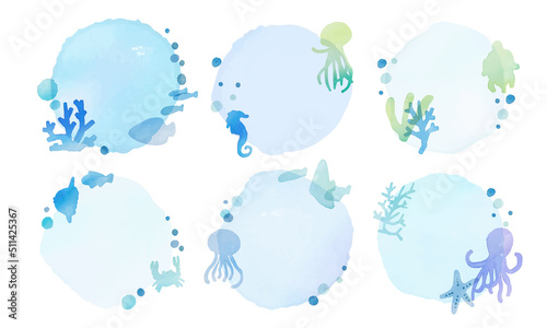 水彩画。水彩タッチの夏の海の生き物ベクターフレーム。爽やかブルーのマリンテイスト背景。Watercolor. Summer sea creature vector frame with watercolor touch. Fresh blue marine taste background.