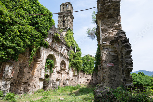 Ruines du couvent Saint François d'Orezza, Piedicore, Castagniccia, Haute Corse photo