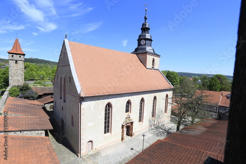 Die Kirchenburg/Osheim vor der Rhoen. Franken, Unterfranken, Bayern, Deutschland, Europa  -
The fortified church/Ostheim in front of the Rhoen. Franconia, Lower Franconia, Bavaria, Germany, Europe -