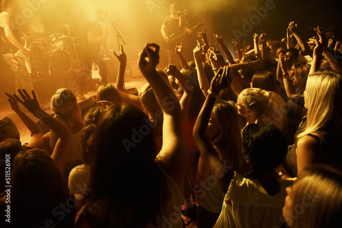 Obraz na płótnie Shot of a crowd dancing at a rock concert