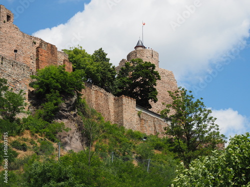 Stadt Saarburg an der Saar – Ansichten von der Saarseite -  inmitten von Weinbergen in Rheinland-Pfalz photo