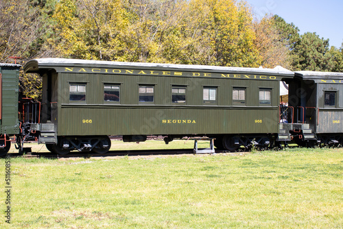 vagon tren nacional de Mexico old green train wagon in railway museum