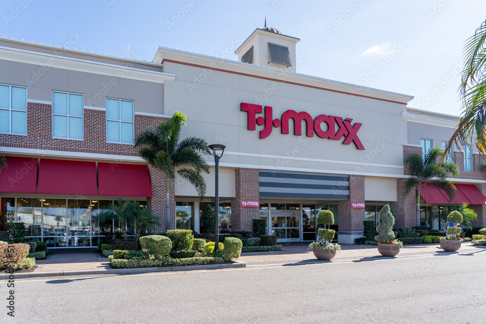 Sarasota, FL, USA January 11, 2022 A TJ Maxx store in Sarasota, FL, USA. TJ Maxx is an