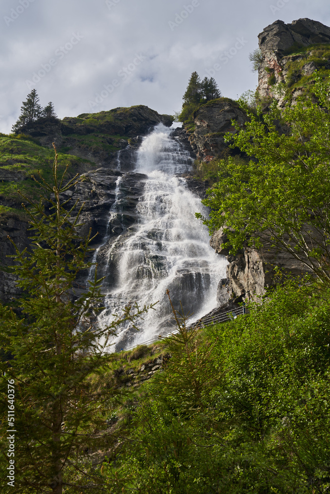Obraz premium Waterfall in the early summer