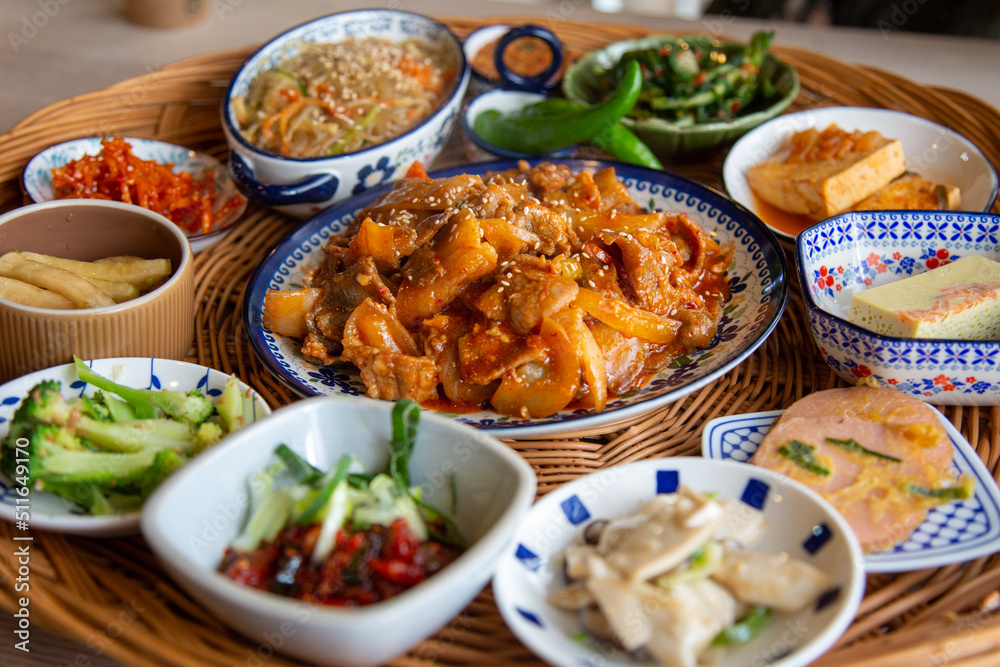 Korean Stir-fried Spicy Pork 한국식 제육볶음 Korean Stir-fried Spicy Pork 한국식 제육볶음