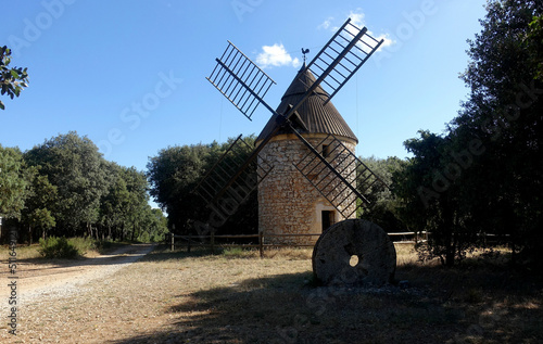 Le moulin de La Capelle-et-Masmolène