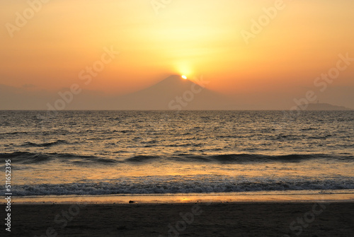 逗子海岸に沈む夕日