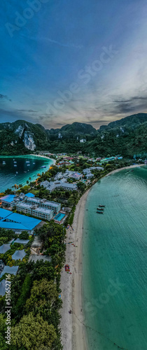 Plakat w ramie defauDrone Footage at Koh Phi Phi in Thailand lt