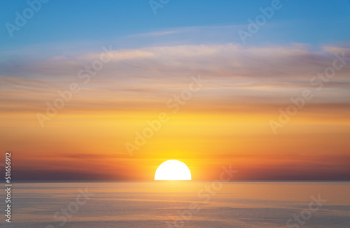 Fototapeta Naklejka Na Ścianę i Meble -  Big sun and sea sunset background