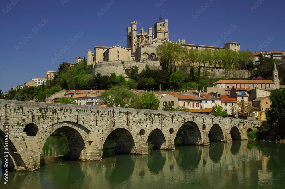 Pont Vieux y catedral de St-Nazaire(s.XIV). Béziers.Languedoc-Roussillon.Francia.