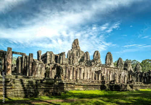 Obraz na płótnie Bayon Temple at Angkor Thom, Siem Reap w salonie