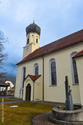 Pfarrkirche Weißenbach am Lech im Bezirk Reutte in Tirol