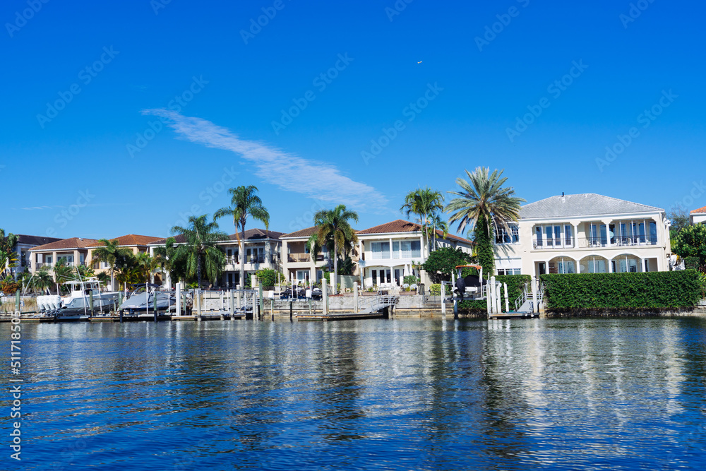 Beautiful Hillsborough bay bayshore waterfront house in Tampa, Florida	