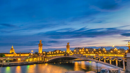Leinwandbilder Pont Alexandre III Pariser Skyline mit Pont Alexandre III  © Noppasinw