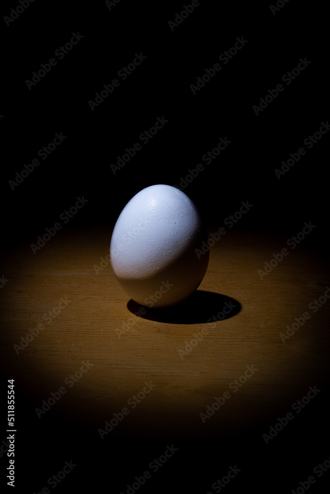 egg on black