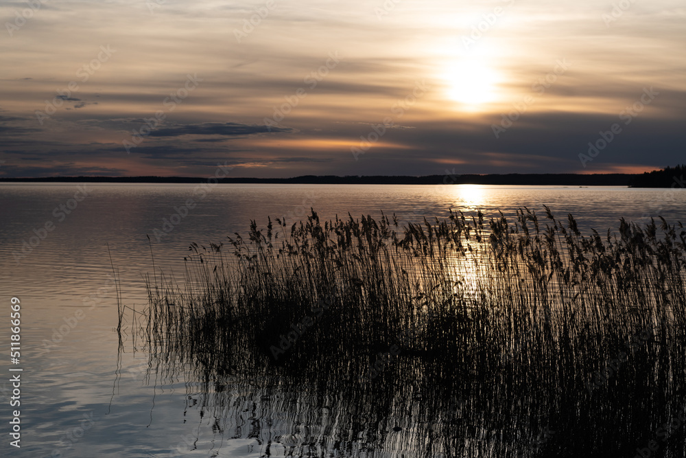 Sonnenuntergang am Unden, einem See in Schweden