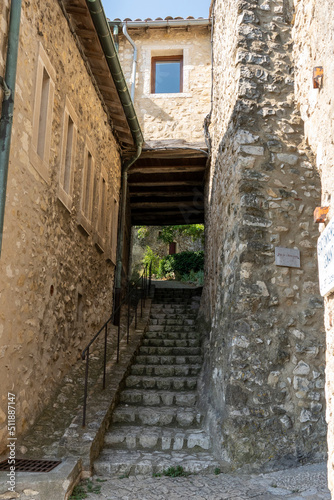 Fototapeta Naklejka Na Ścianę i Meble -  Mirmande dans la Drôme