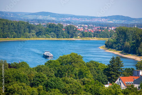 Transportweg durch Binnenschifffahrt am Rhein bei Speyer in Rheinland-Pfalz photo